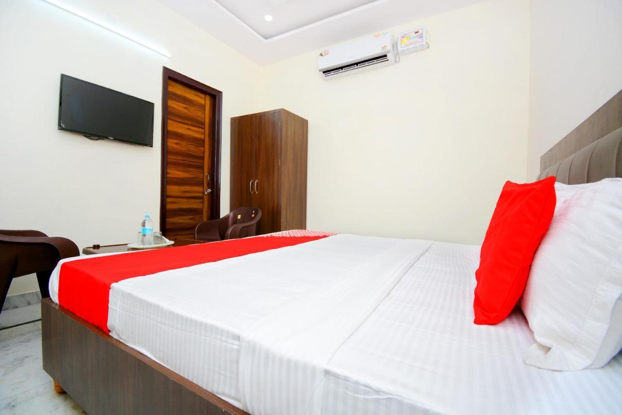 Oyo Flagship 38787 Hotel Red Rose Бхатинда Экстерьер фото