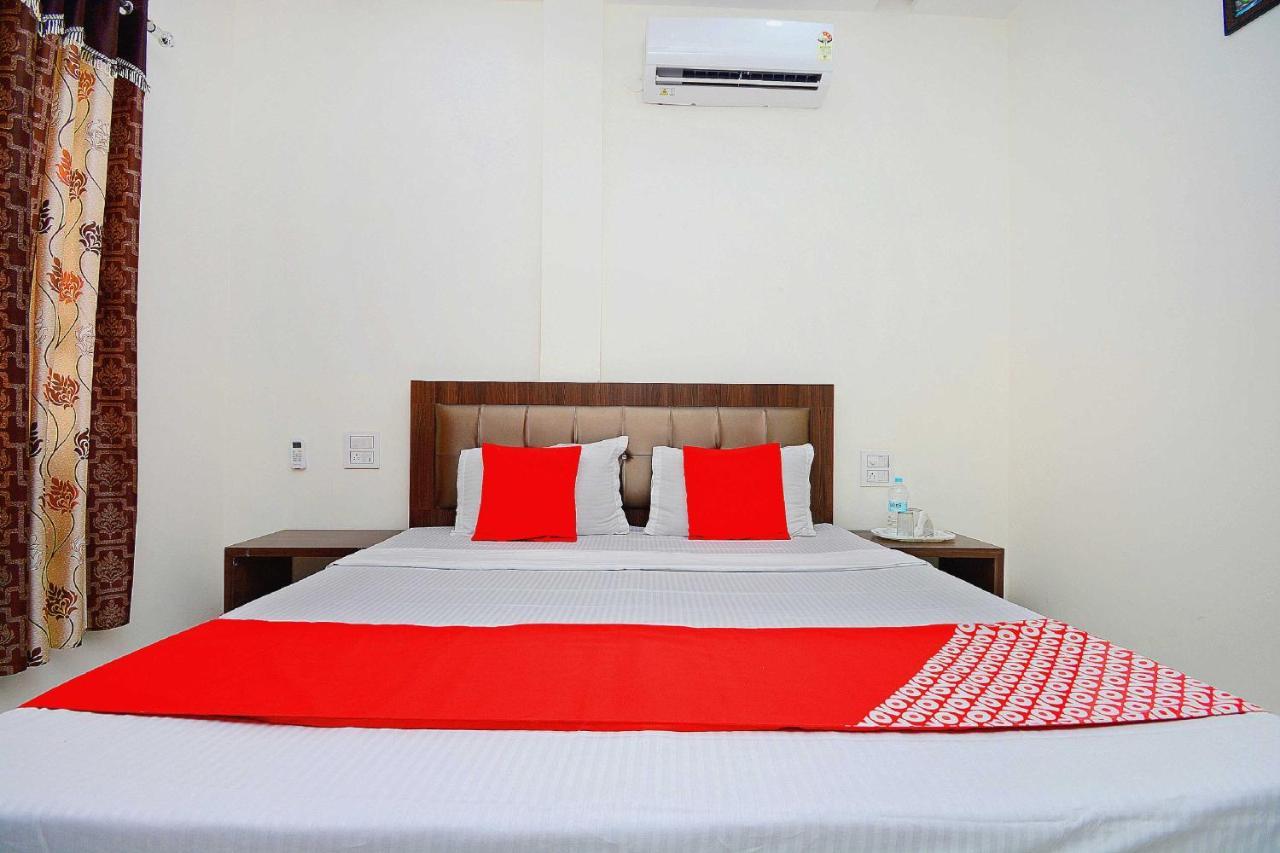 Oyo Flagship 38787 Hotel Red Rose Бхатинда Экстерьер фото