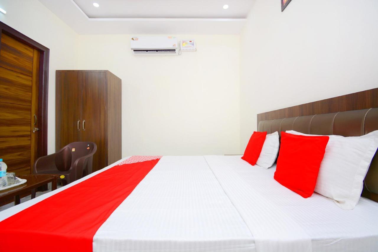 Oyo Flagship 38787 Hotel Red Rose Бхатинда Экстерьер фото