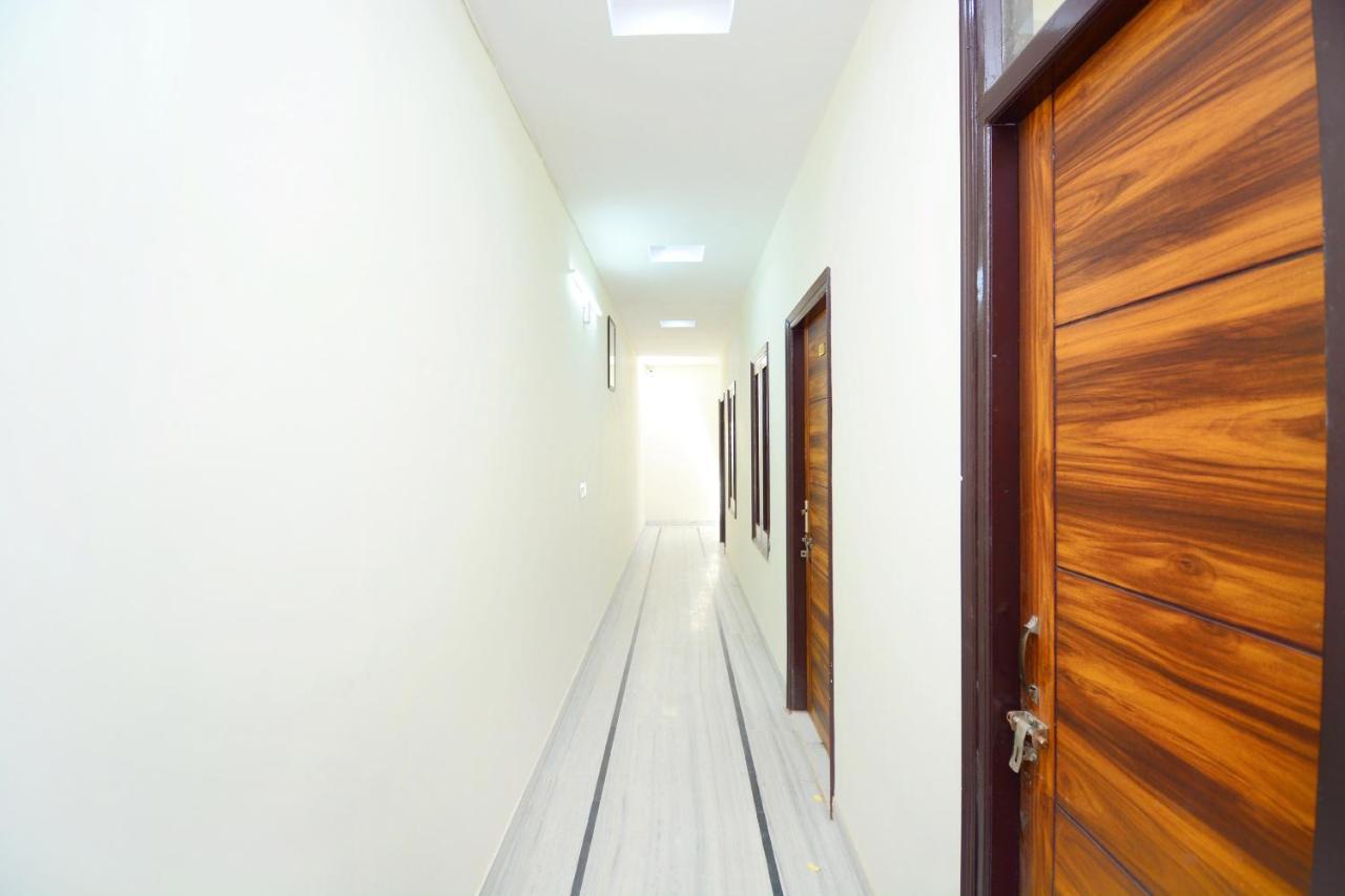 Oyo Flagship 38787 Hotel Red Rose Бхатинда Экстерьер фото