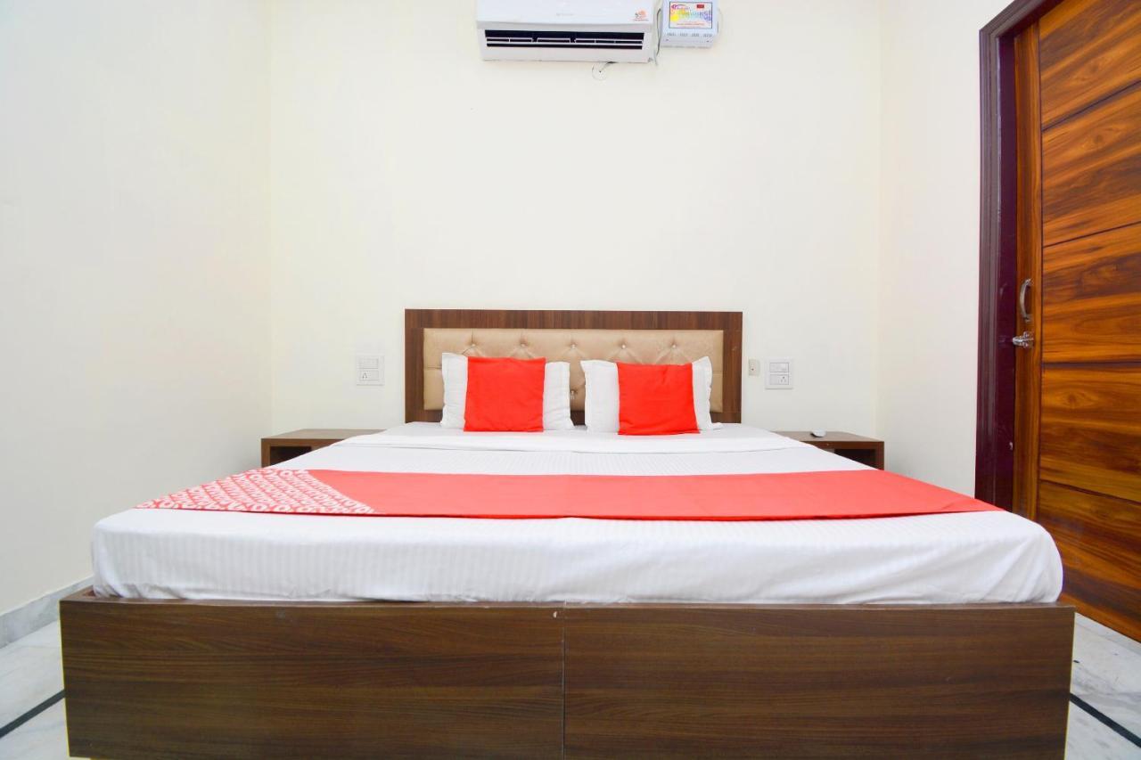 Oyo Flagship 38787 Hotel Red Rose Бхатинда Экстерьер фото
